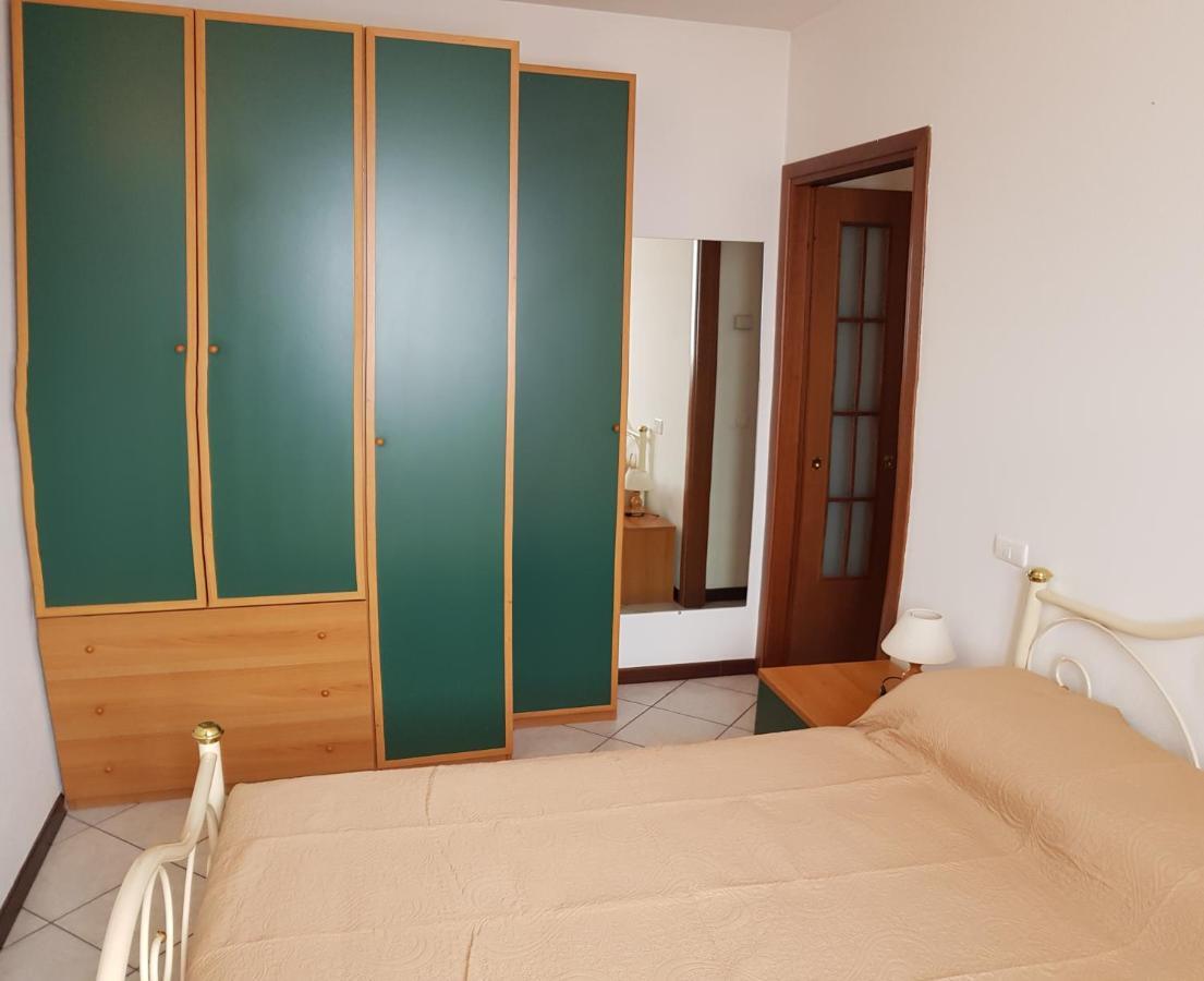 Villa Renata Riva Di Solto Luaran gambar