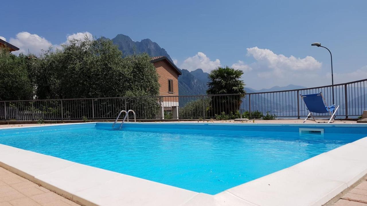Villa Renata Riva Di Solto Luaran gambar